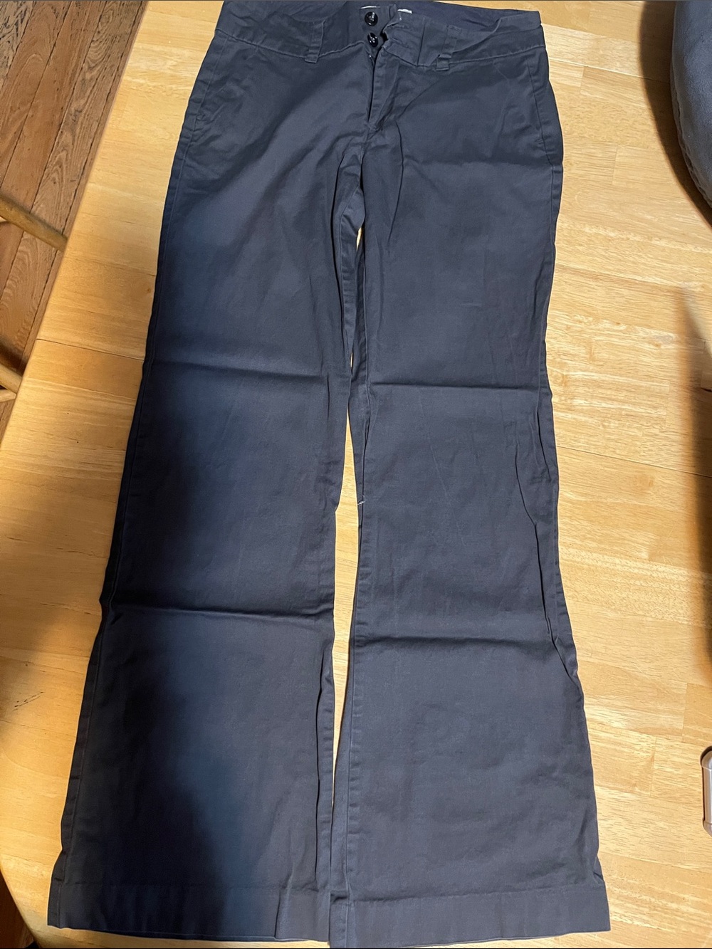 Old Navy Gray Wide-Leg Flare Pants Women’s Size 4